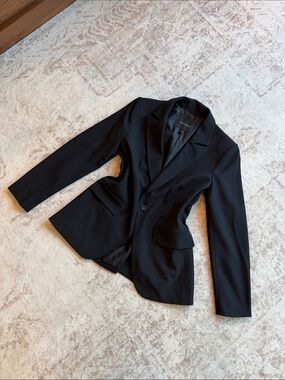 Classic Black Women's Tailored Blazer